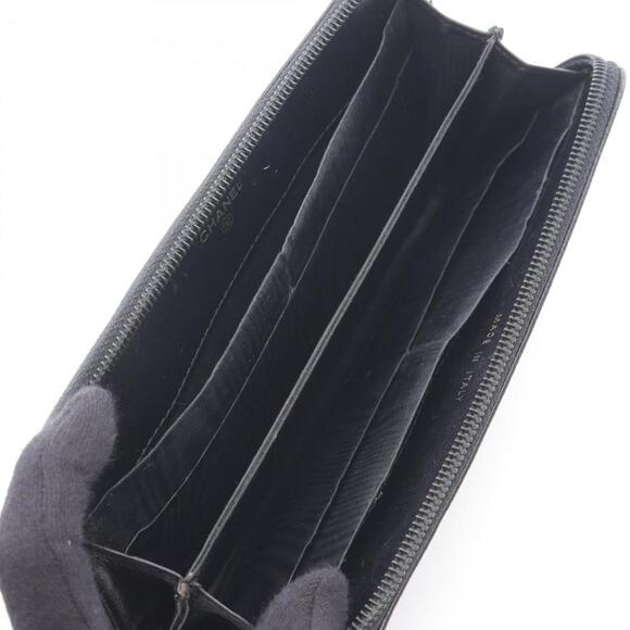 CHANEL Black Leather Logo Wallet - Picture 3 of 11